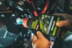 MOTUL Olie Lime Green Kawasaki 4T 10W40 1L